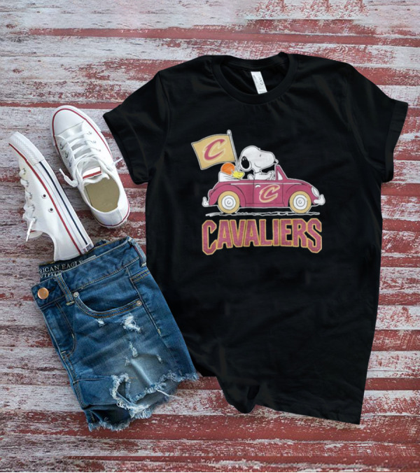 Snoopy Cavaliers Car With Basketball And Flag T-Shirt