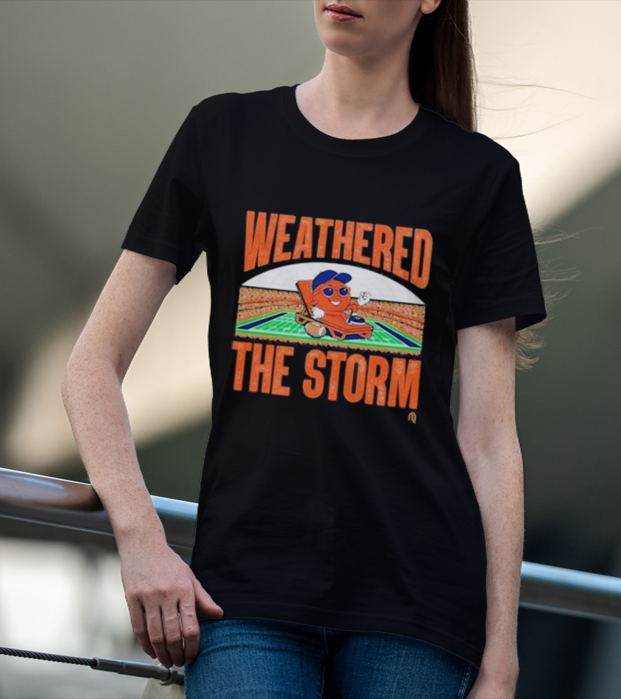 Syracuse Orange Weathered The Storm Lounge Mascot On Field T-Shirt