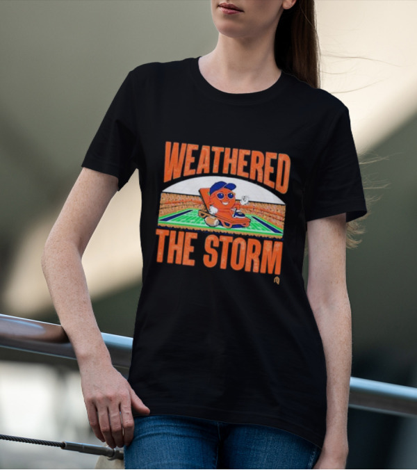 Syracuse Orange Weathered The Storm Lounge Mascot On Field T-Shirt