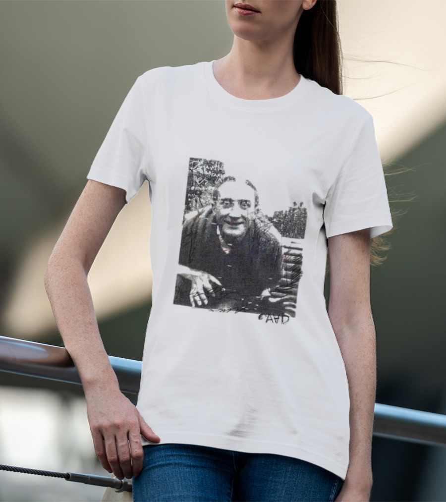 Duchamp Portrait AVID Text Compilation T-Shirt