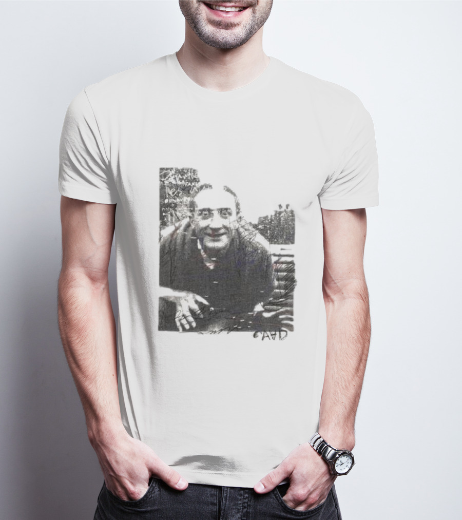 Duchamp Portrait AVID Text Compilation T-Shirt