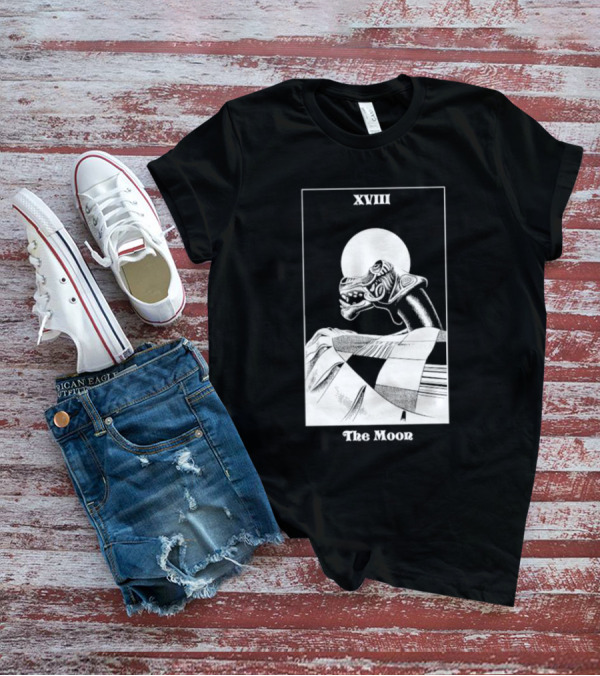 Summerisle Arcana XVIII The Moon Skull Tarot T-Shirt