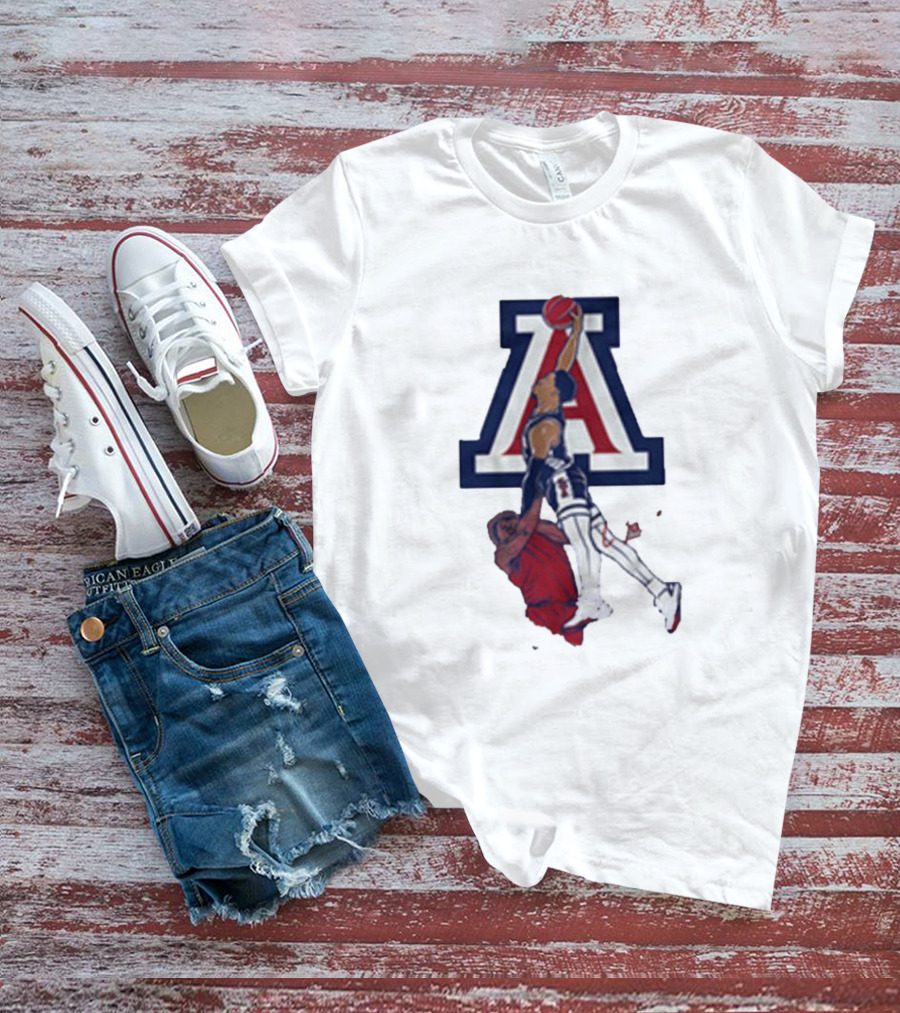 Arizona Basketball Caleb Love Dunking Over Defender T-Shirt