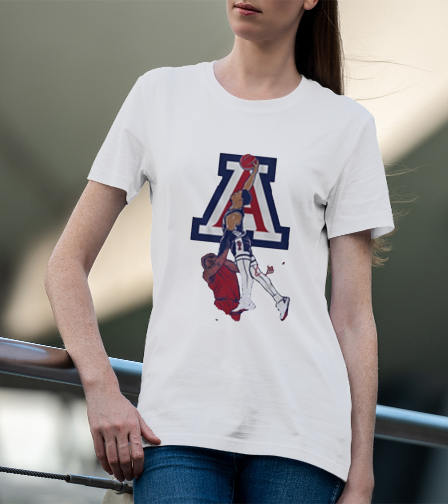Arizona Basketball Caleb Love Dunking Over Defender T-Shirt