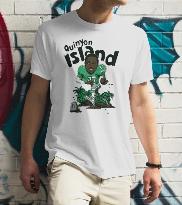 Quinyon Island Eagle 27 Football Player Running With Palm Trees And Rocks T-Shirt