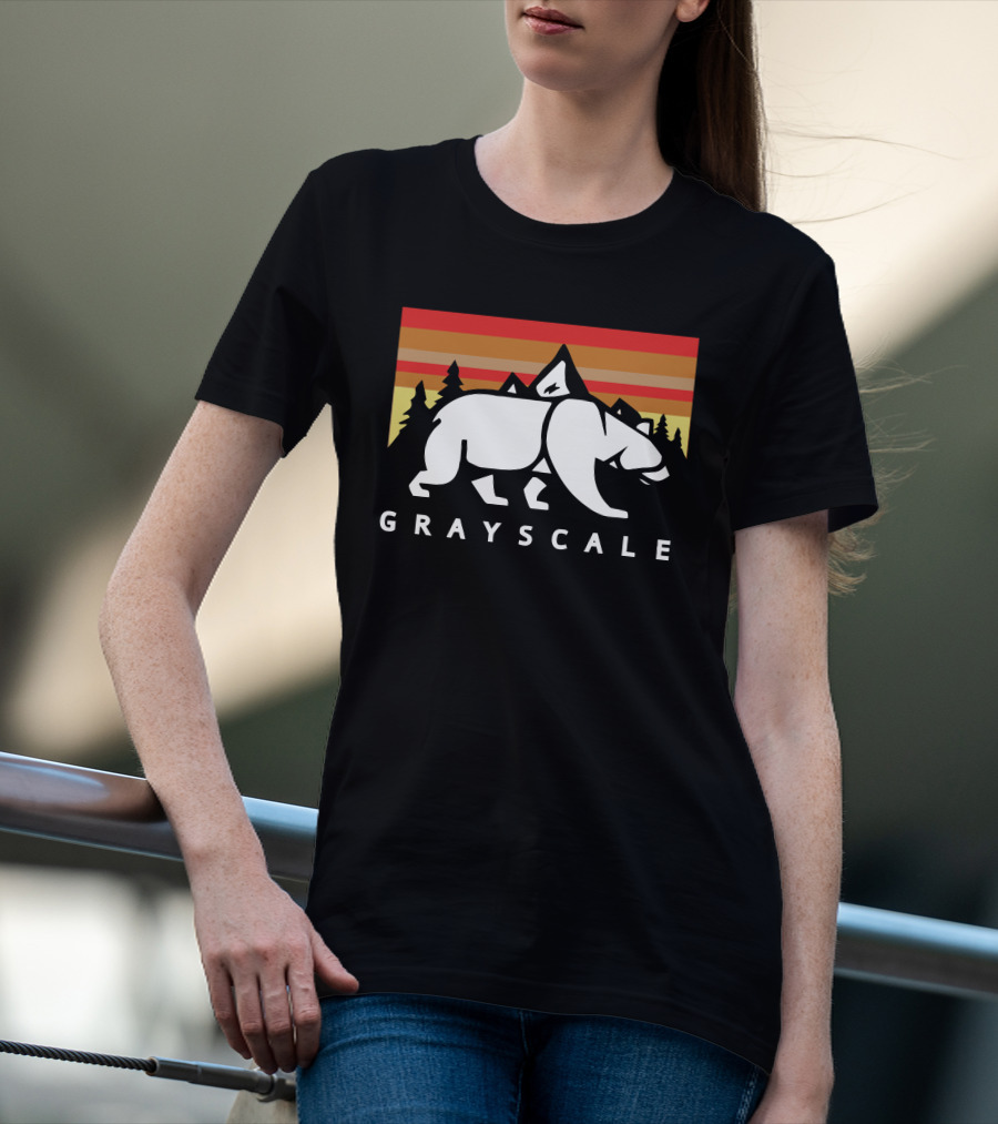 GRAYSCALE Bear And Mountains Retro Sunset T-Shirt