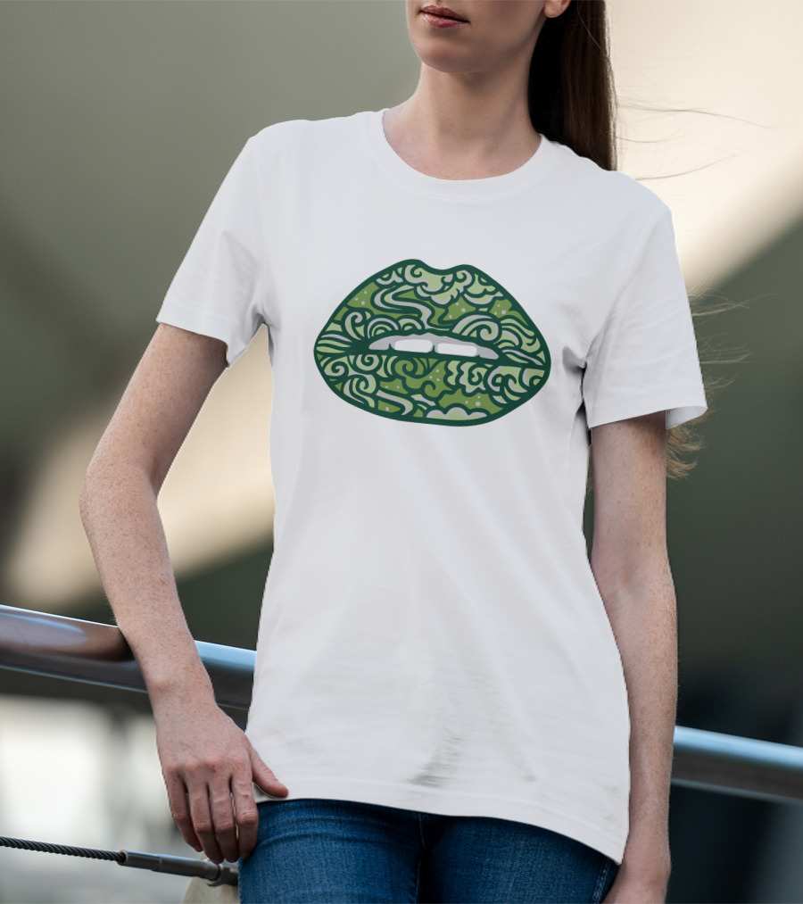 LXS TV Paisley Lips Green T-Shirt
