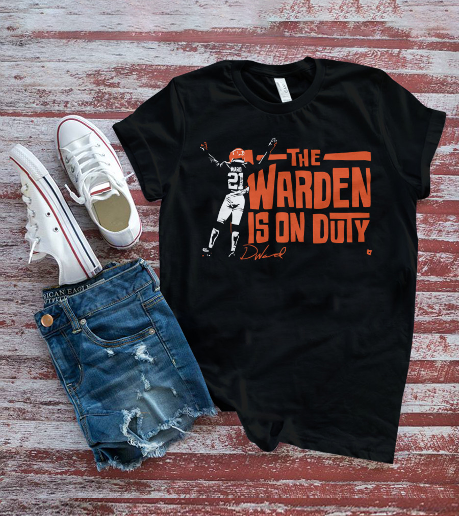 The Warden Denzel Ward Is On Duty 21 Signature Football T-Shirt