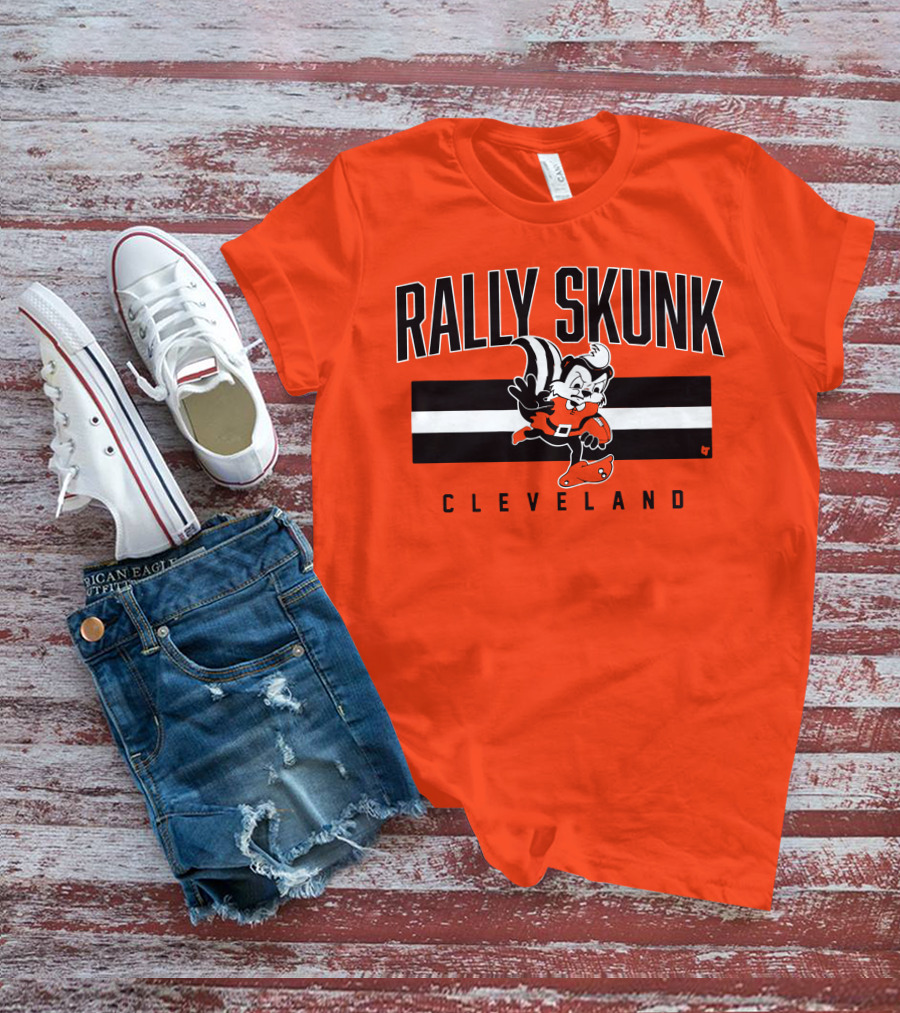 Cleveland Rally Skunk Football Character Sporting Orange Helmets T-Shirt