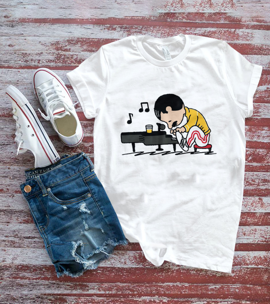 Freddie Mercury Peanuts Style Piano Playing Music Notes T-Shirt