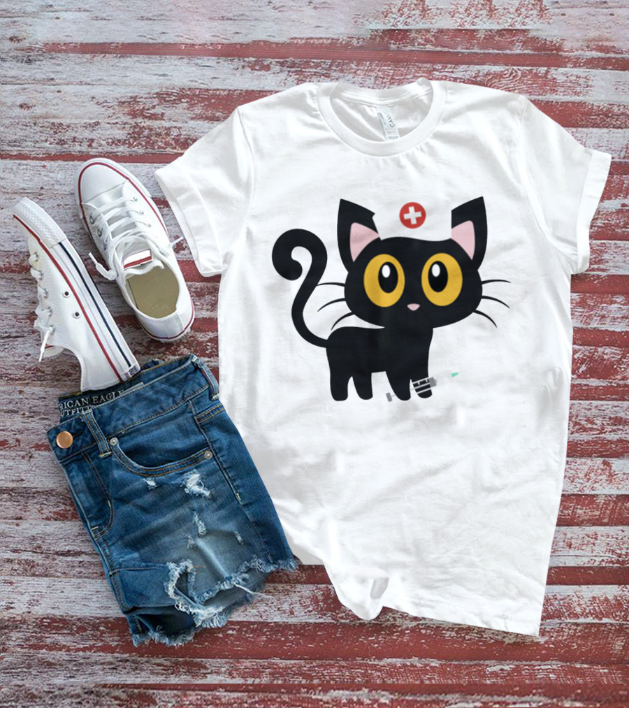 Cat Nurse Cute Black Cat With Syringe And Nurse Hat T-Shirt