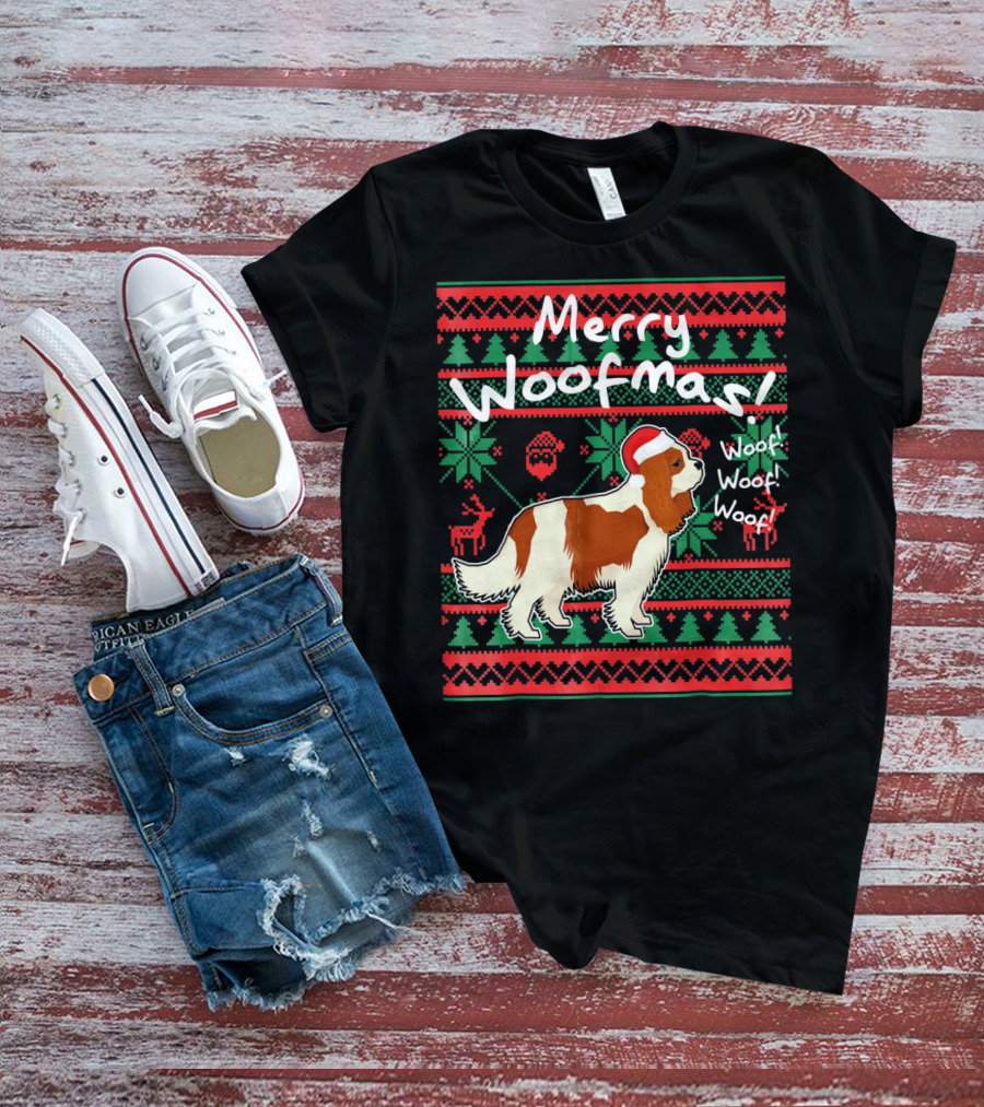 Merry Woofmas Cavalier King Charles Spaniel Festive Santa Hat Woof Woof Holiday T-Shirt