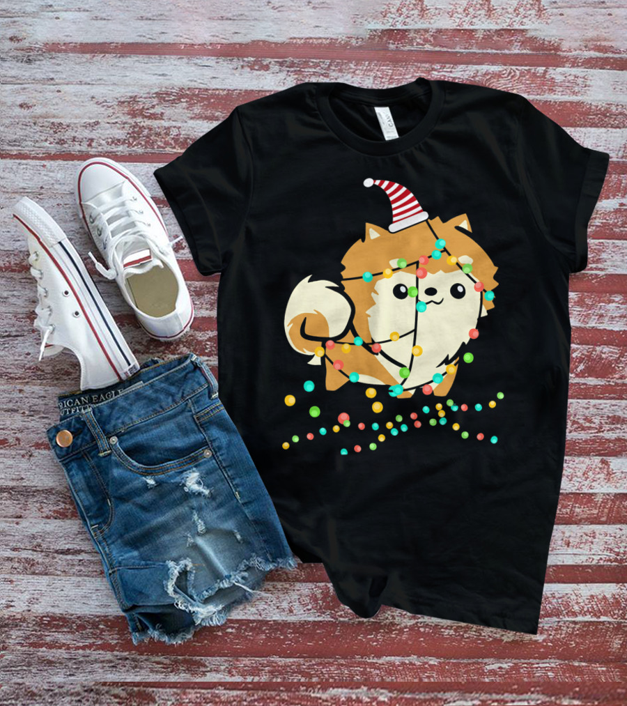 Christmas Lights Pomeranian Santa Hat T-Shirt