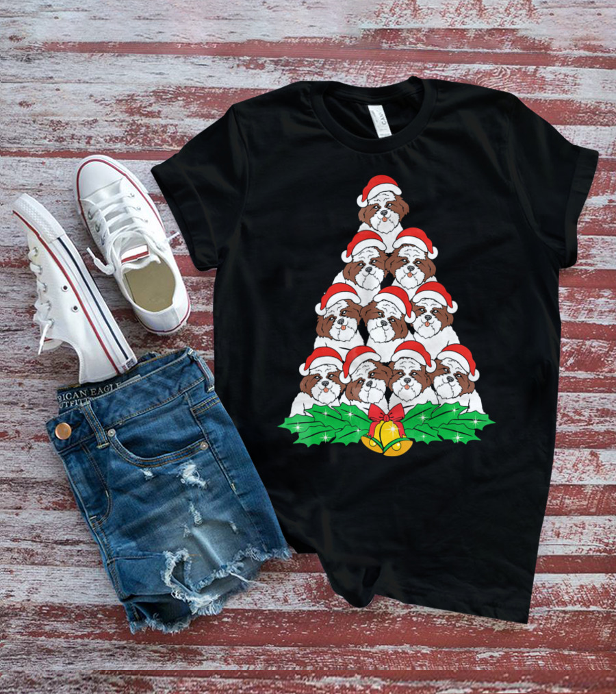 Christmas Shih Tzu Santa Hats Tree With Holly And Bells T-Shirt