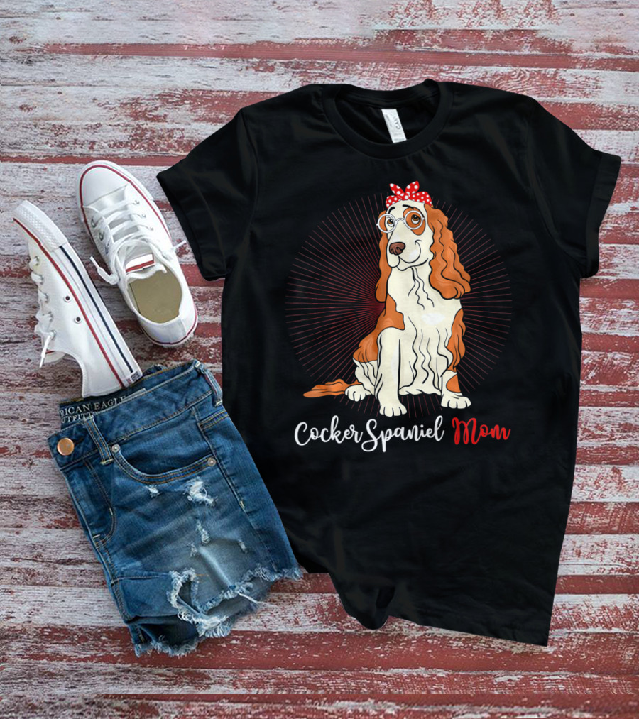 Cocker Spaniel Mom With Glasses And Red Polka Dot Bandana T-Shirt