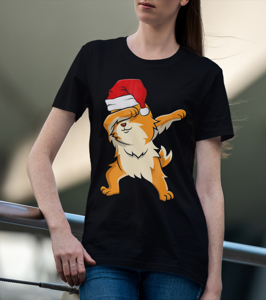 Dabbing Pomeranian With Santa Hat T-Shirt