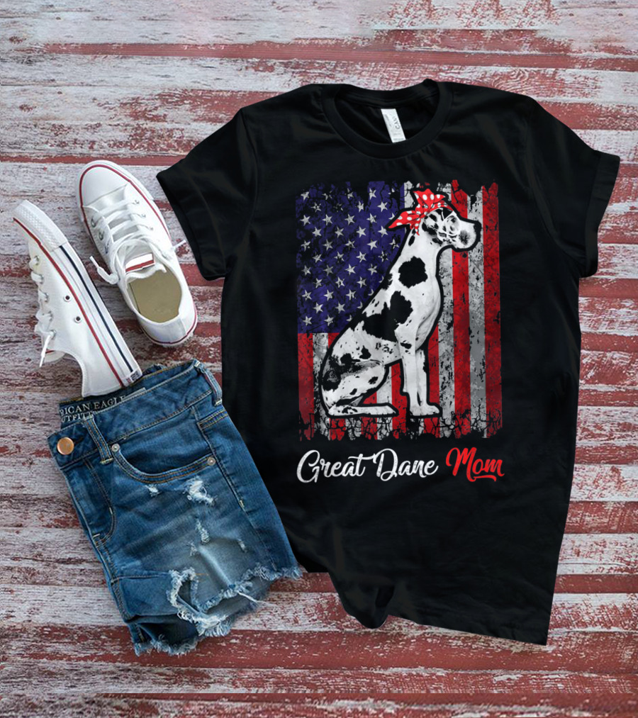 Great Dane Mom Patriotic USA Flag T-Shirt