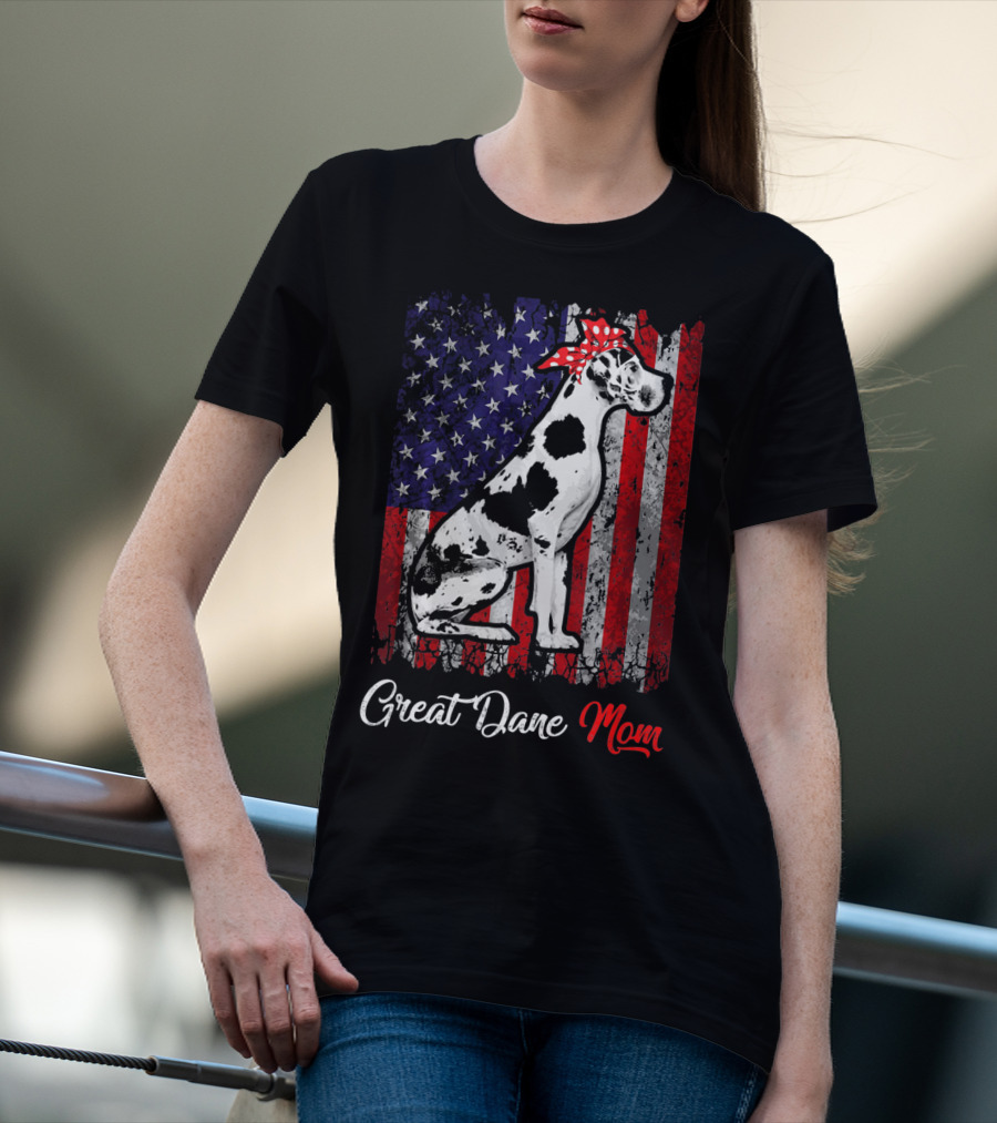 Great Dane Mom Patriotic USA Flag T-Shirt
