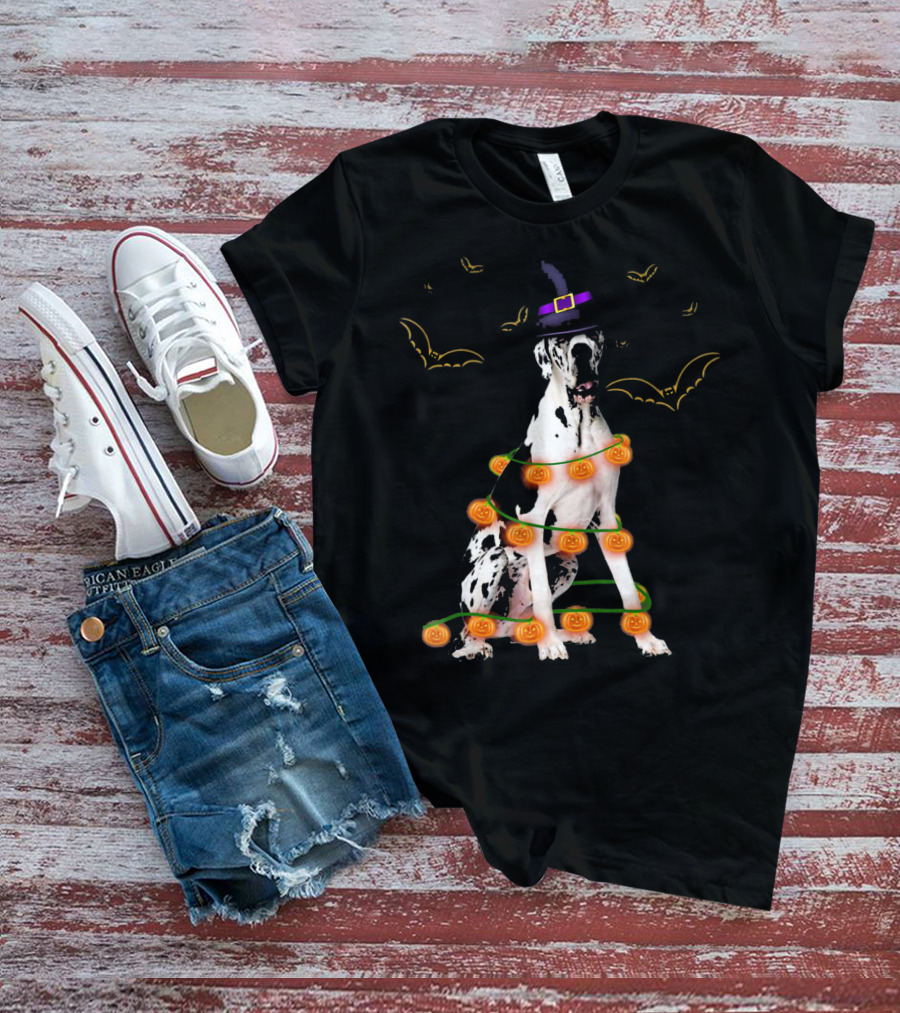 Great Dane Witch Hat Pumpkin Lights Bats Halloween Kids Funny T-Shirt