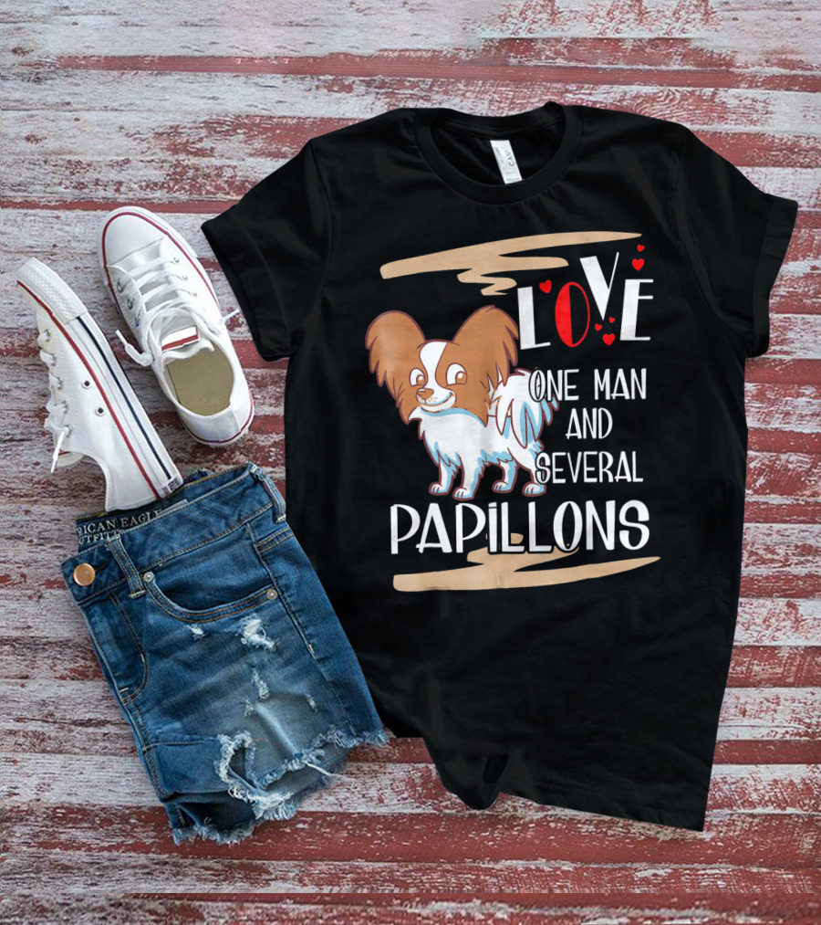 Love One Man And Several Papillons With Hearts T-Shirt
