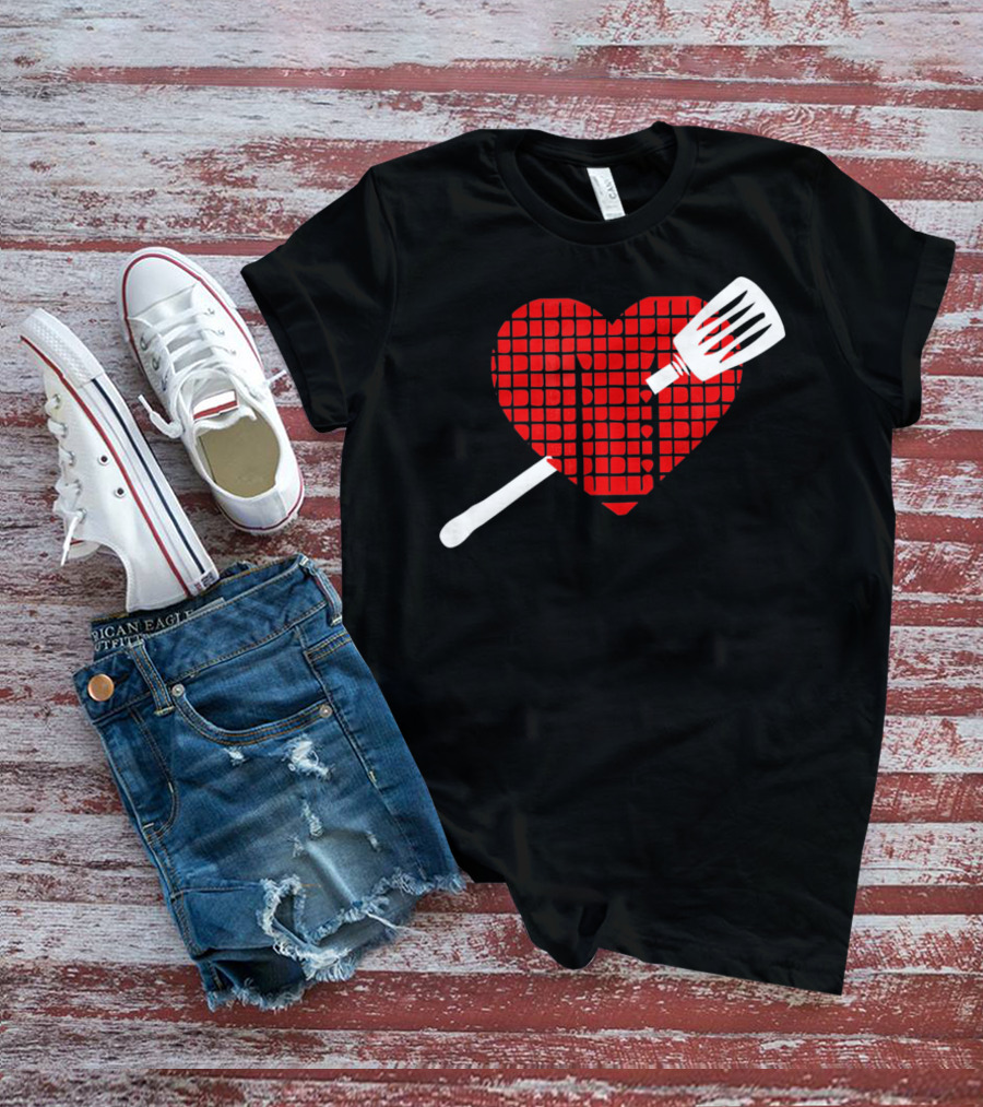 Funny BBQ Grilling Valentine's Day Heart With Spatula T-Shirt