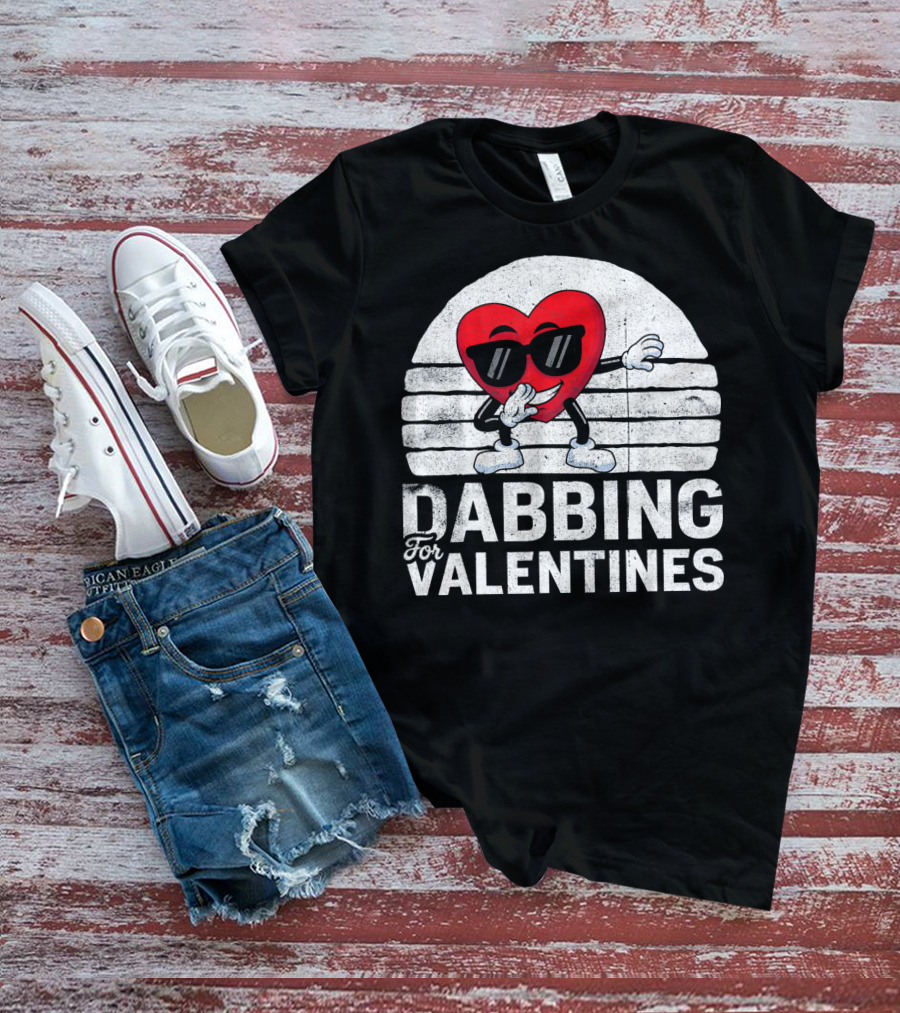 Dabbing For Valentines Funny Heart Valentine’s Day T-Shirt