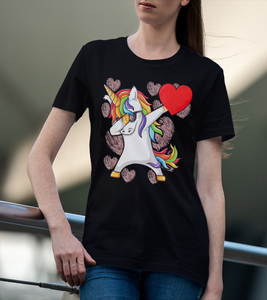 Funny Dabbing Unicorn Holding Heart Valentines T-Shirt
