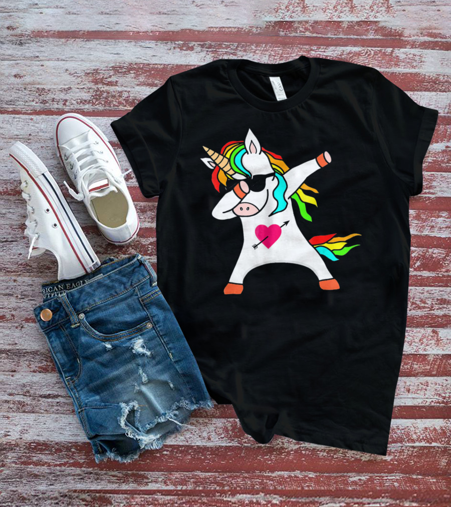 Funny Heart Valentines Day Dabbing Unicorn With Rainbow Mane And Sunglasses T-Shirt