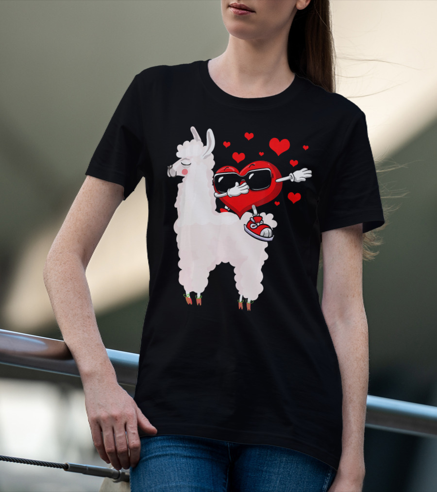 Funny Heart Dabbing On Llama Surrounded By Hearts Valentin T-Shirt