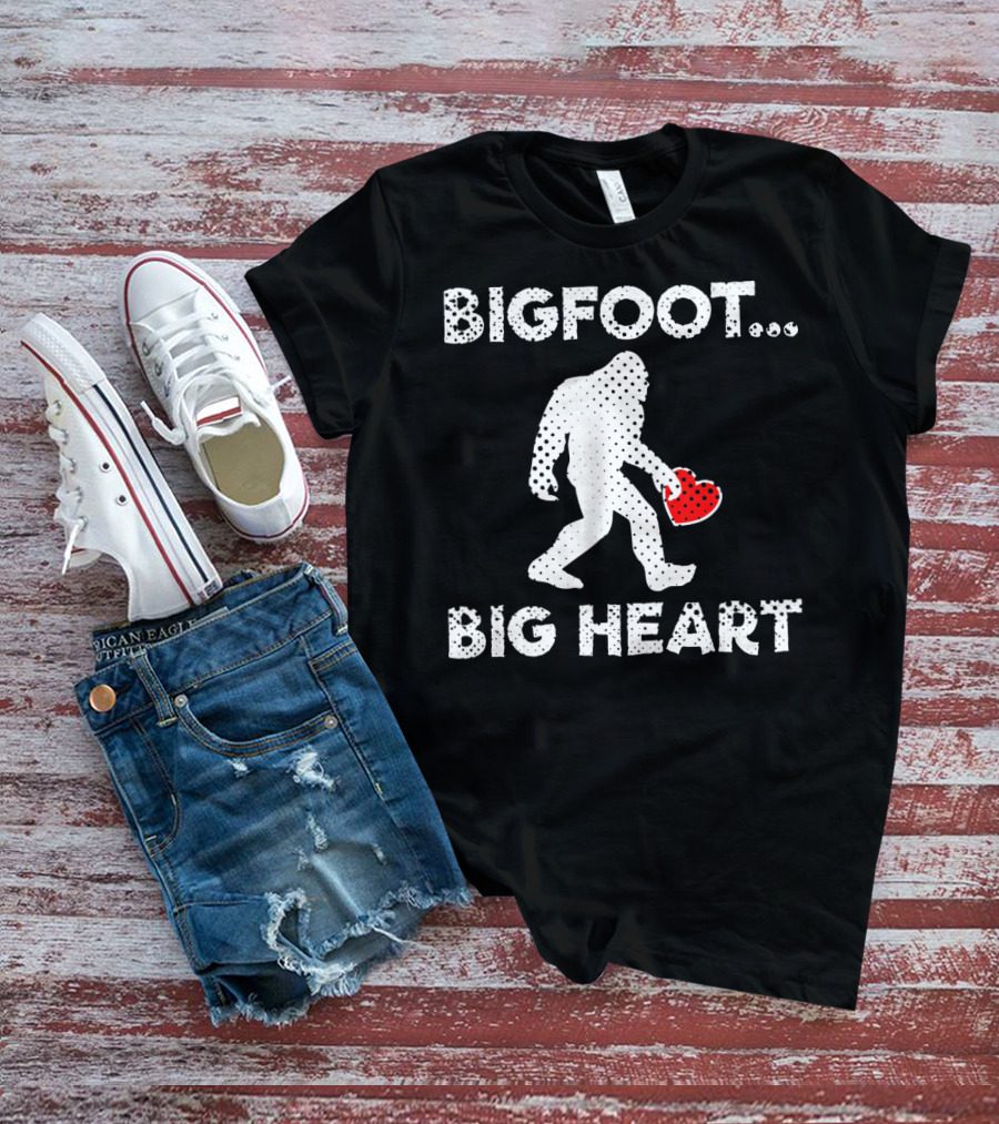 Bigfoot Big Heart Valentine's Day Funny Bigfoot Heart T-Shirt