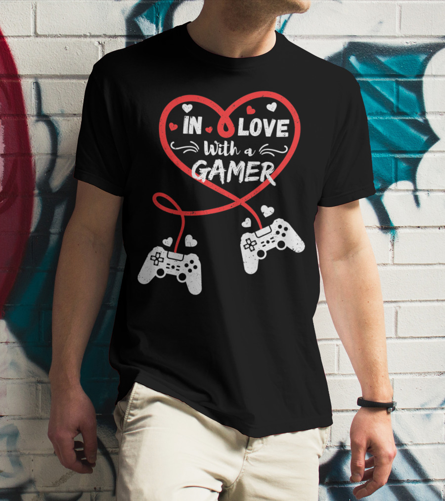 In Love With A Gamer Funny Video Gamer Valentines Day Long T-Shirt