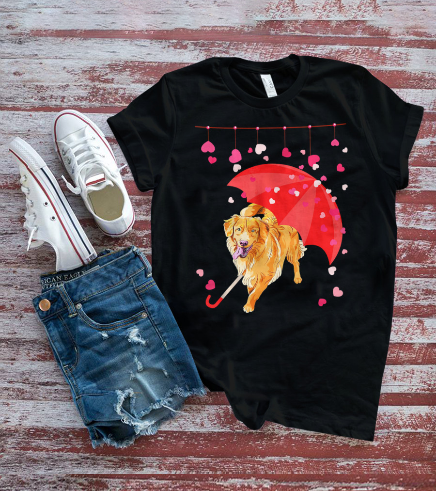 Golden Retriever With Umbrella And Falling Hearts Valentin T-Shirt