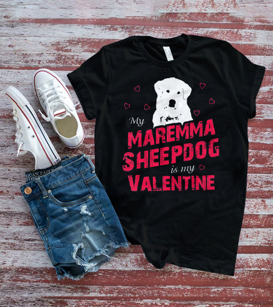 Maremma Sheepdog Valentine Love With Heart Accents T-Shirt