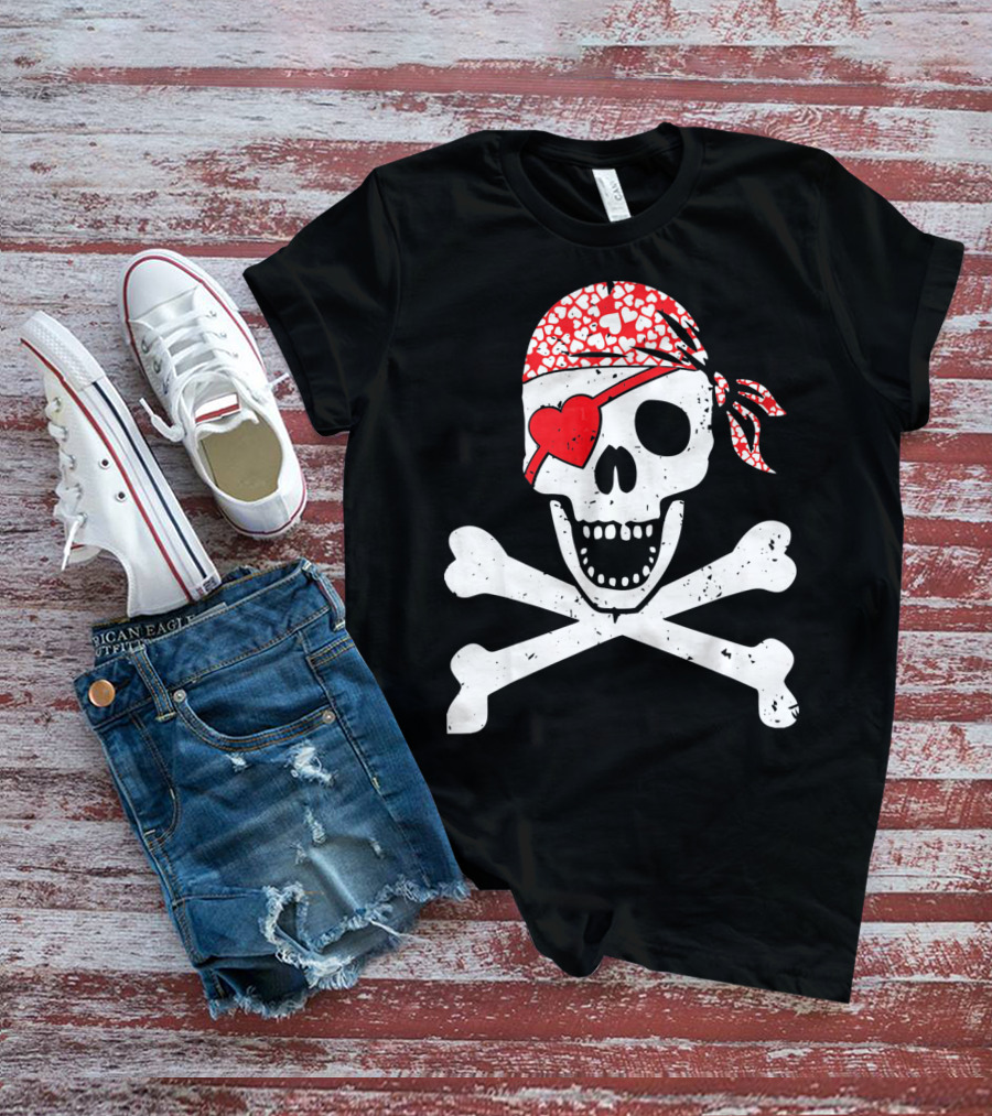 Pirate Skull And Crossbones Heart Bandana Eye Patch Flag Va T-Shirt