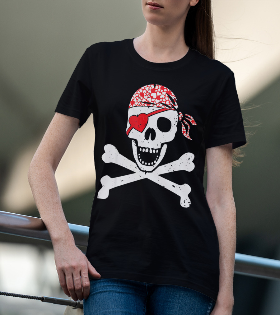 Pirate Skull And Crossbones Heart Bandana Eye Patch Flag Va T-Shirt