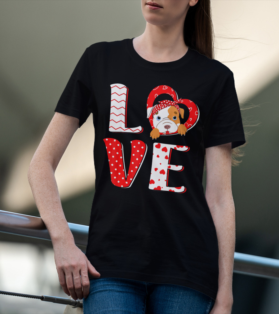 LOVE Pittie Mom For Pitbull Dog Lovers T-Shirt