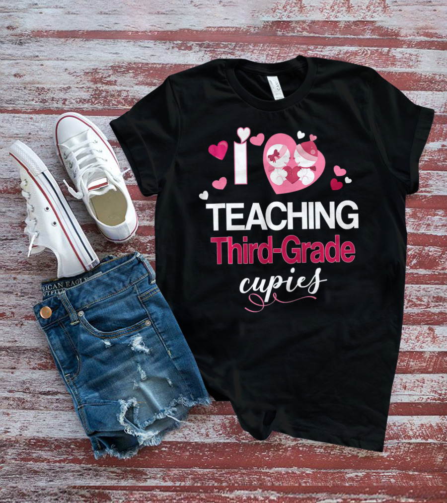 I Love Teaching Third-Grade Cupids Valentine T-Shirt