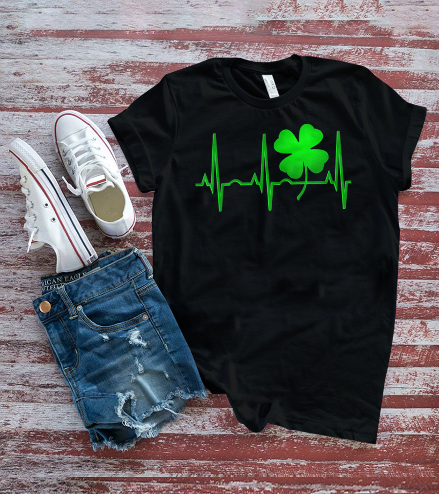 St Patricks Day Irish Shamrock Heartbeat EKG T-Shirt