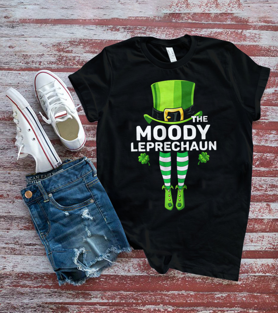 THE MOODY LEPRECHAUN Striped Legs Clover Hat T-Shirt