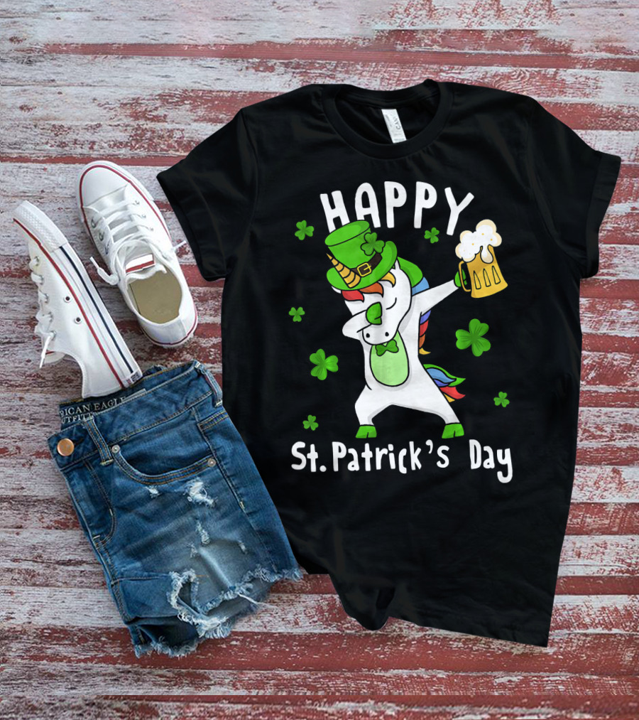 Happy St. Patrick's Day Dabbing Unicorn With Leprechaun Hat And Beer Mug T-Shirt