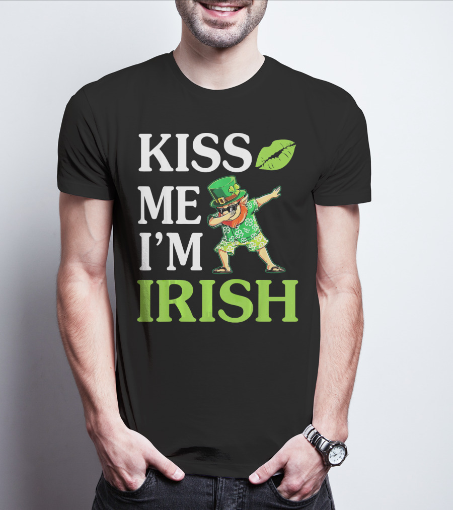 Kiss Me I'm Irish Leprechaun Dabbing Green Hat And Beard T-Shirt