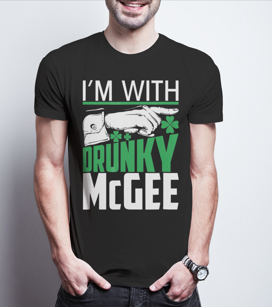 I'M WITH DRUNKY MCGEE St. Patrick's Day Shamrock Arrow T-Shirt