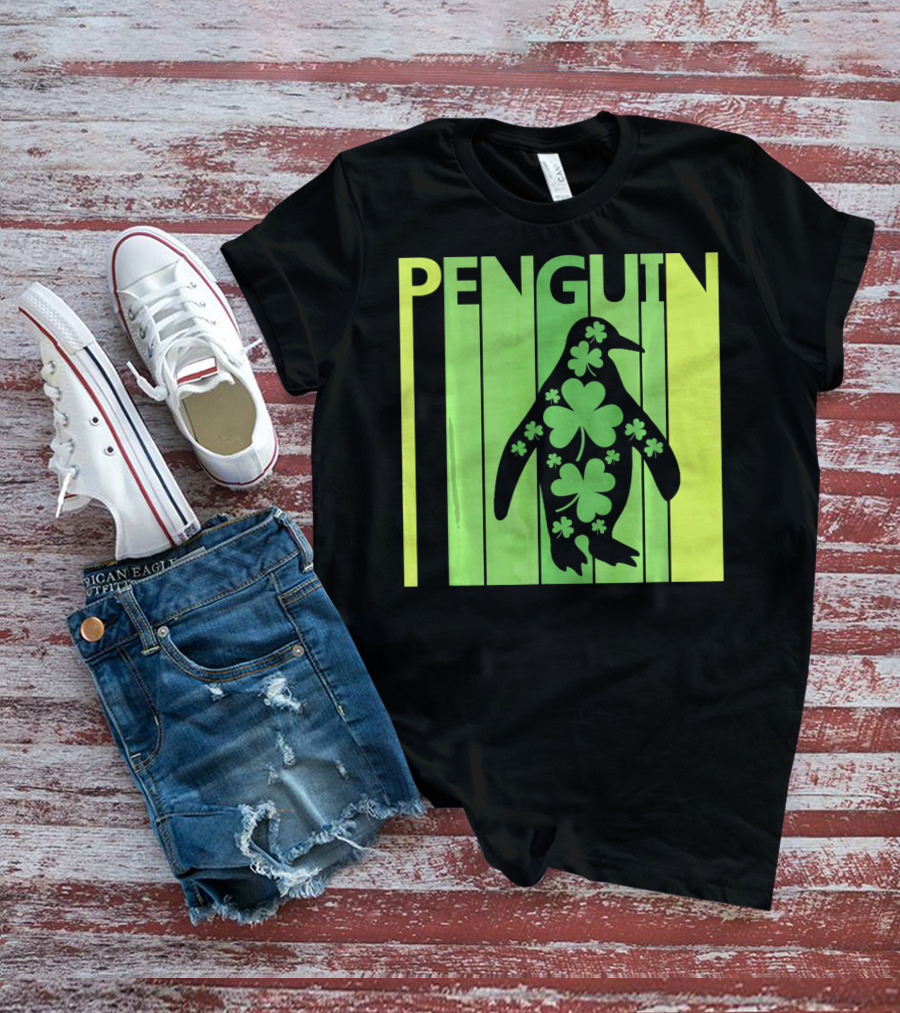 Lucky Penguin St Patricks Day Clover Penguin T-Shirt