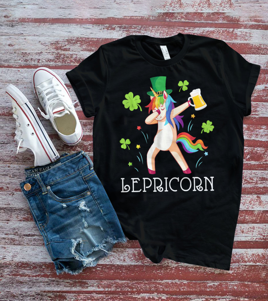 Leprechaun Unicorn Dabbing Drinking Beer With Shamrocks And Rainbow Tail T-Shirt