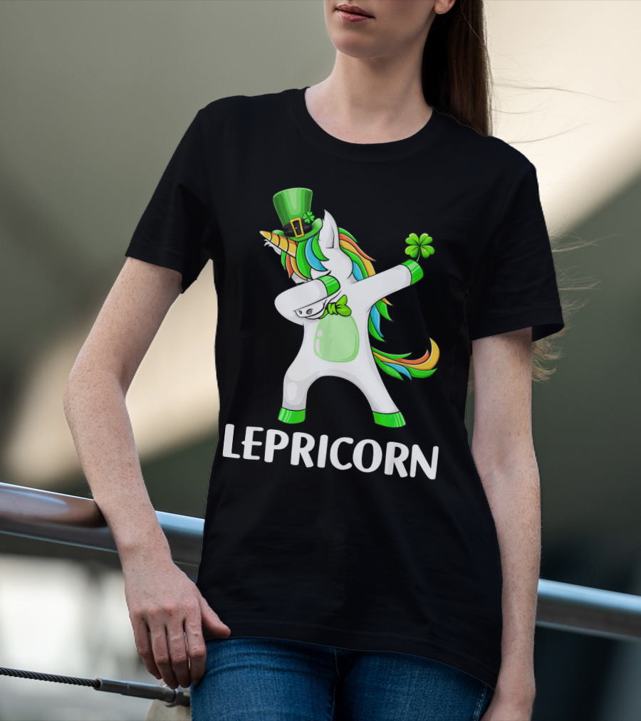 Lepricorn Dabbing Leprechaun Unicorn With Rainbow Mane And Green Hat T-Shirt