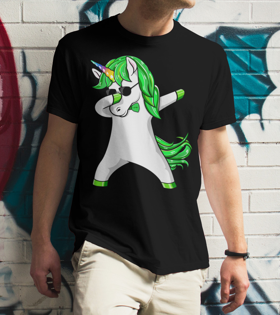 St Patricks Day Dabbing Green Unicorn T-Shirt