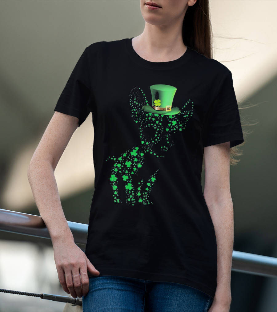 Happy St. Patrick's Day Chihuahua Lucky Shamrock Hat T-Shirt