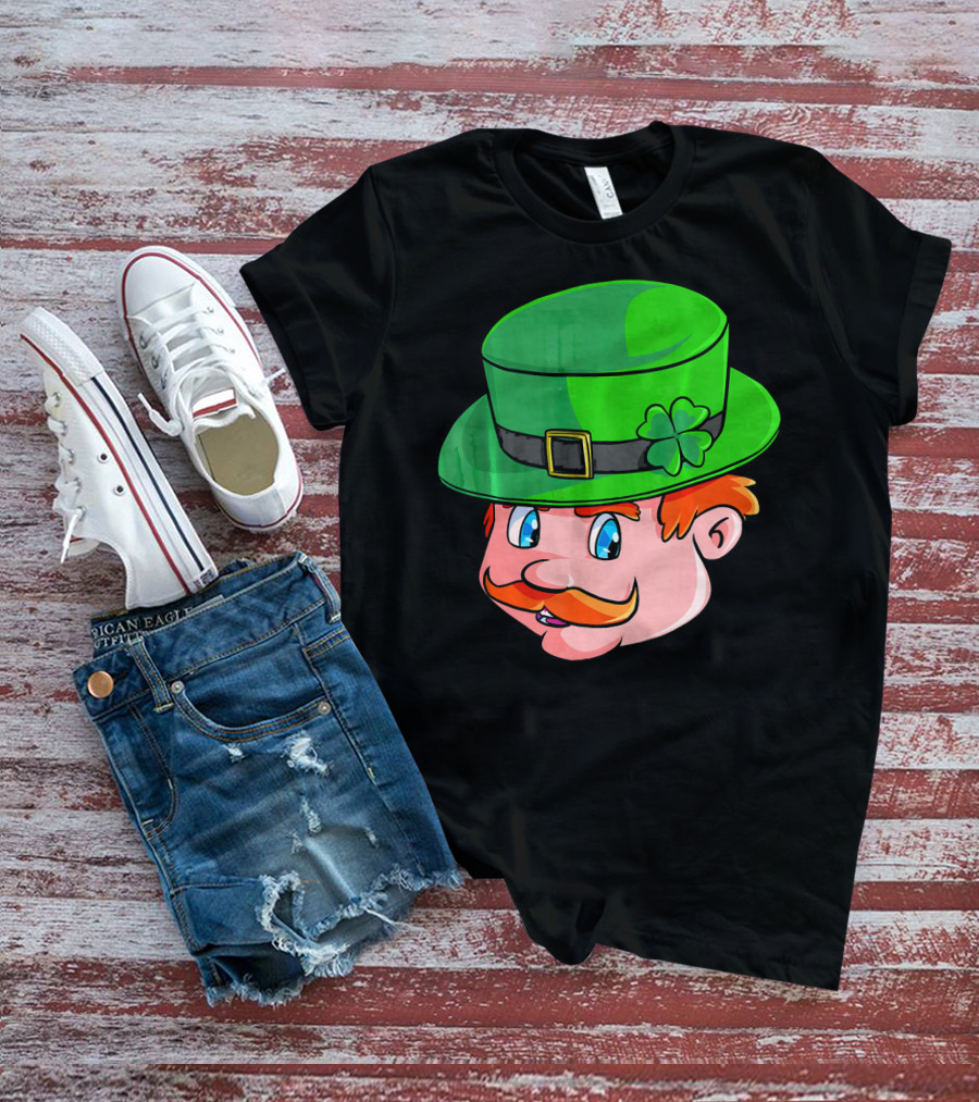 Leprechaun Face With Green Hat And Shamrock T-Shirt