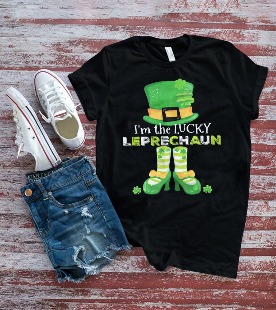 I'm The Lucky Leprechaun Green Hat And Shoes With Clovers T-Shirt