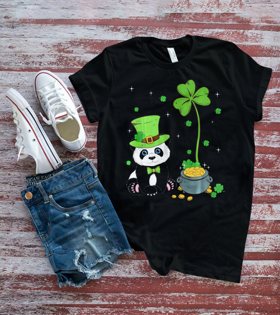 Shamrock Leprechaun Panda St Patricks Pot Of Gold T-Shirt
